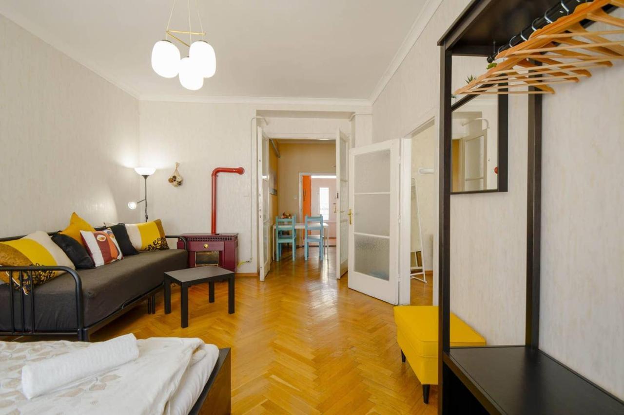 Appartement Lonyay Gellert View 2Br à Budapest Extérieur photo